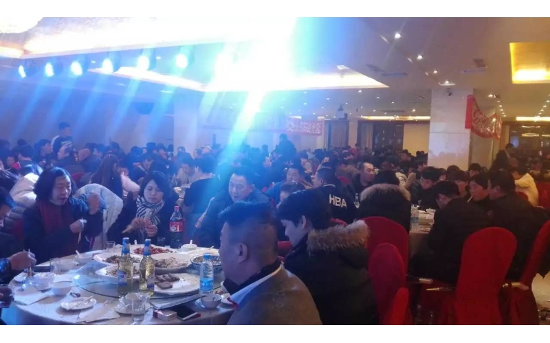 旭派電池遼寧錦州答謝會500多人參加，場面火熱...